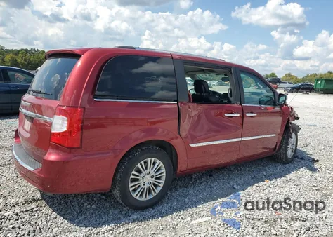 2014 Chrysler Town & Country Touring L z USA, uszkodzony, nr VIN 2C4RC1CGXER231515